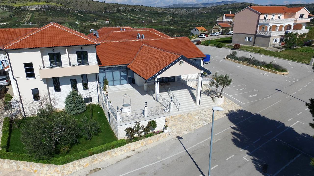 B&B Ave Maria Vrpolje Kültér fotó